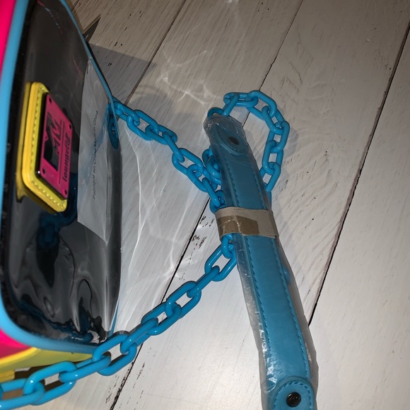 LOUNGEFLY MTV 2 Piece clear crossbody with pouch - Picture 4 of 8